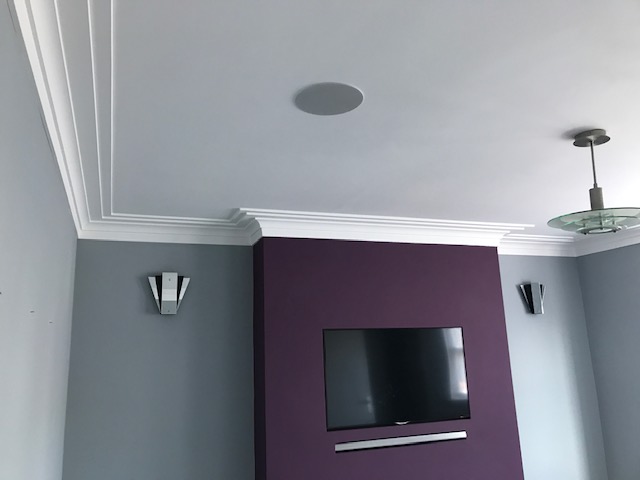 SM57 Cornice