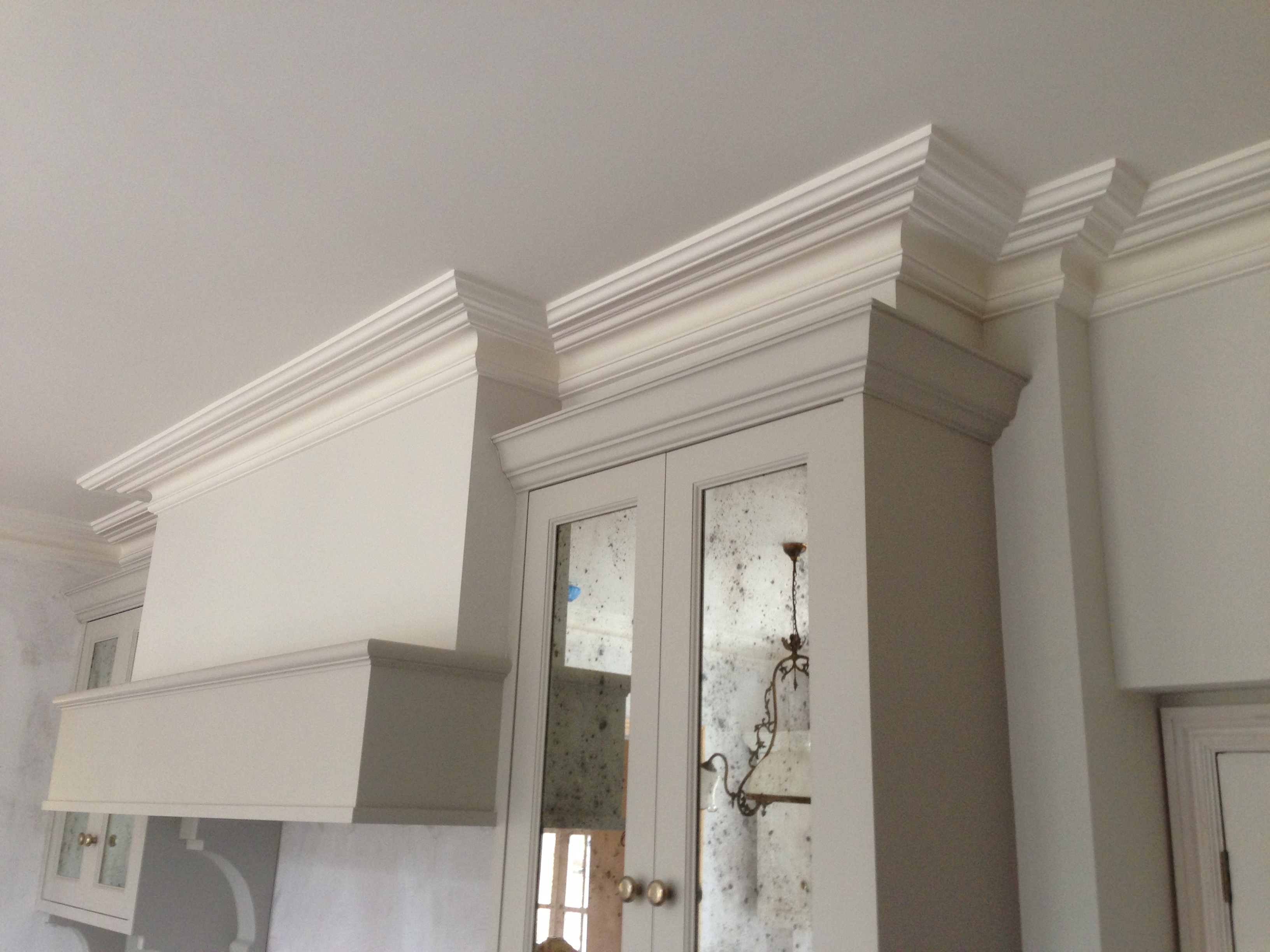 SM69 Cornice
